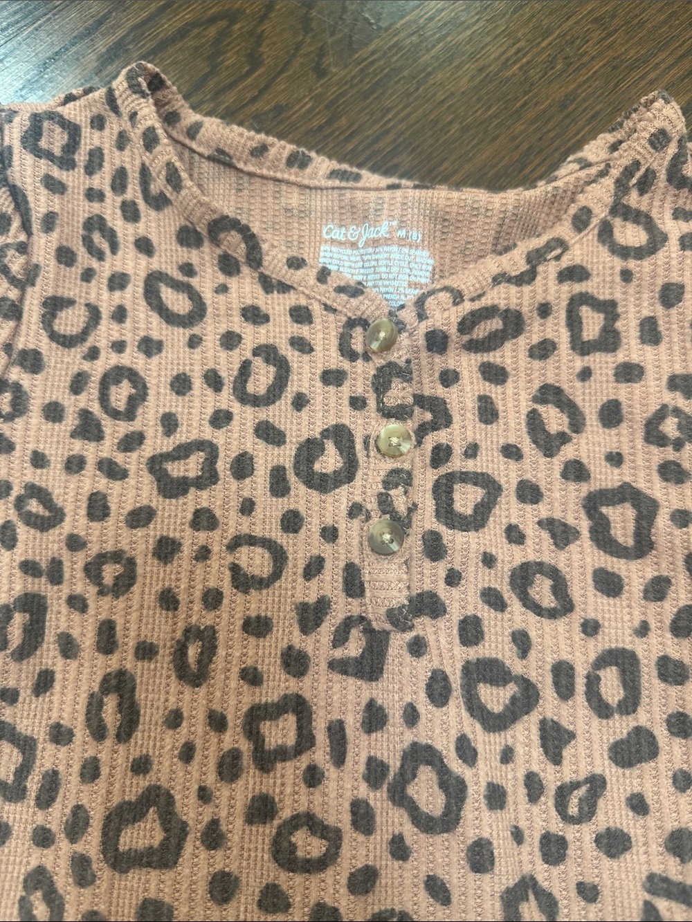 Cat&jack Girls leopard print Thermal Henley Top size M (8) - Picture 2 of 5